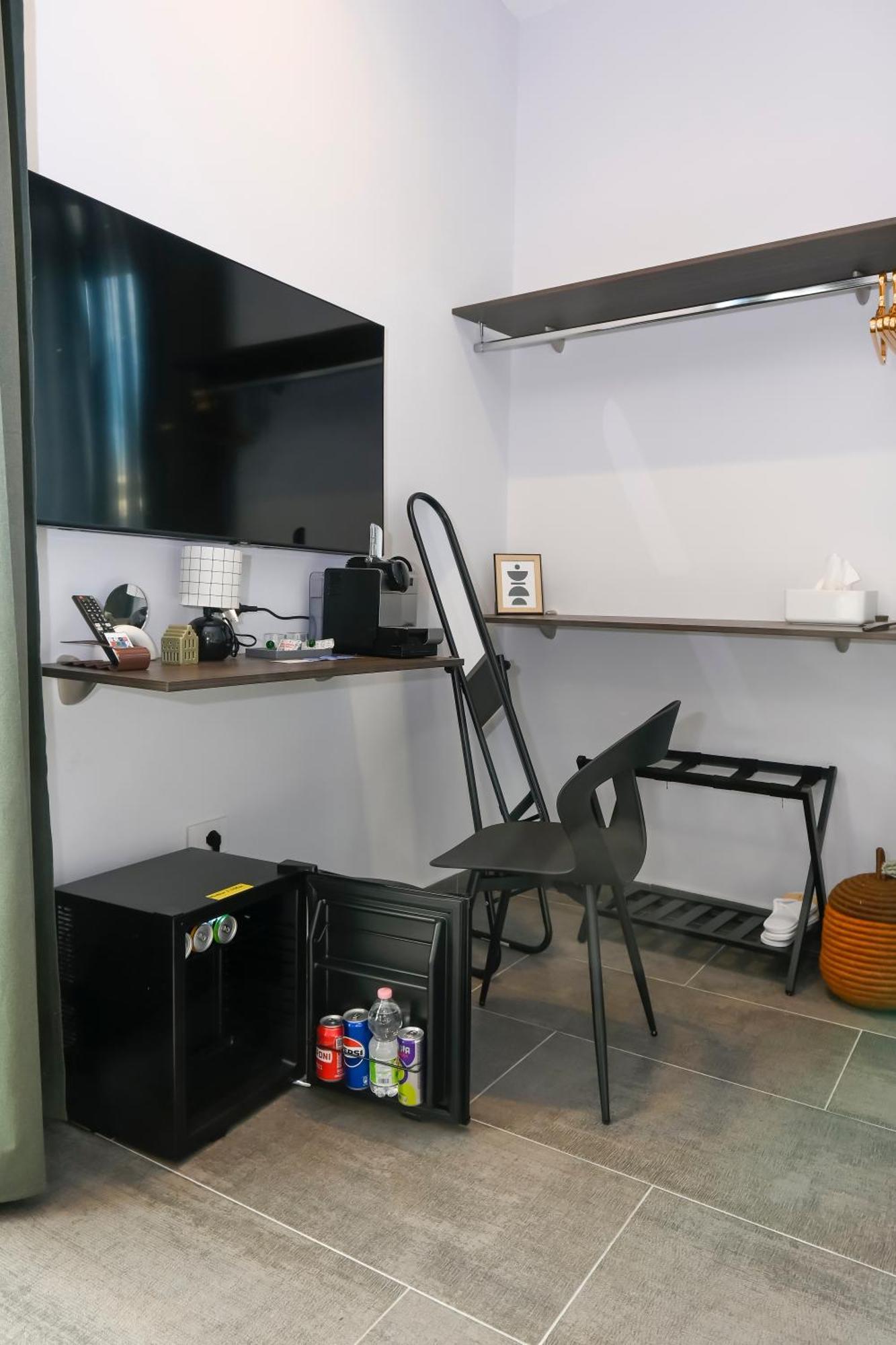 Zeta Boutique Hotel กาแซร์ตา ภายนอก รูปภาพ